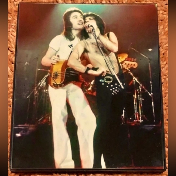 FREDDIE MERCURY JOHN DEACON QUEEN CONCERT 8X10 FRAMED PHOTO - Picture 1 of 8